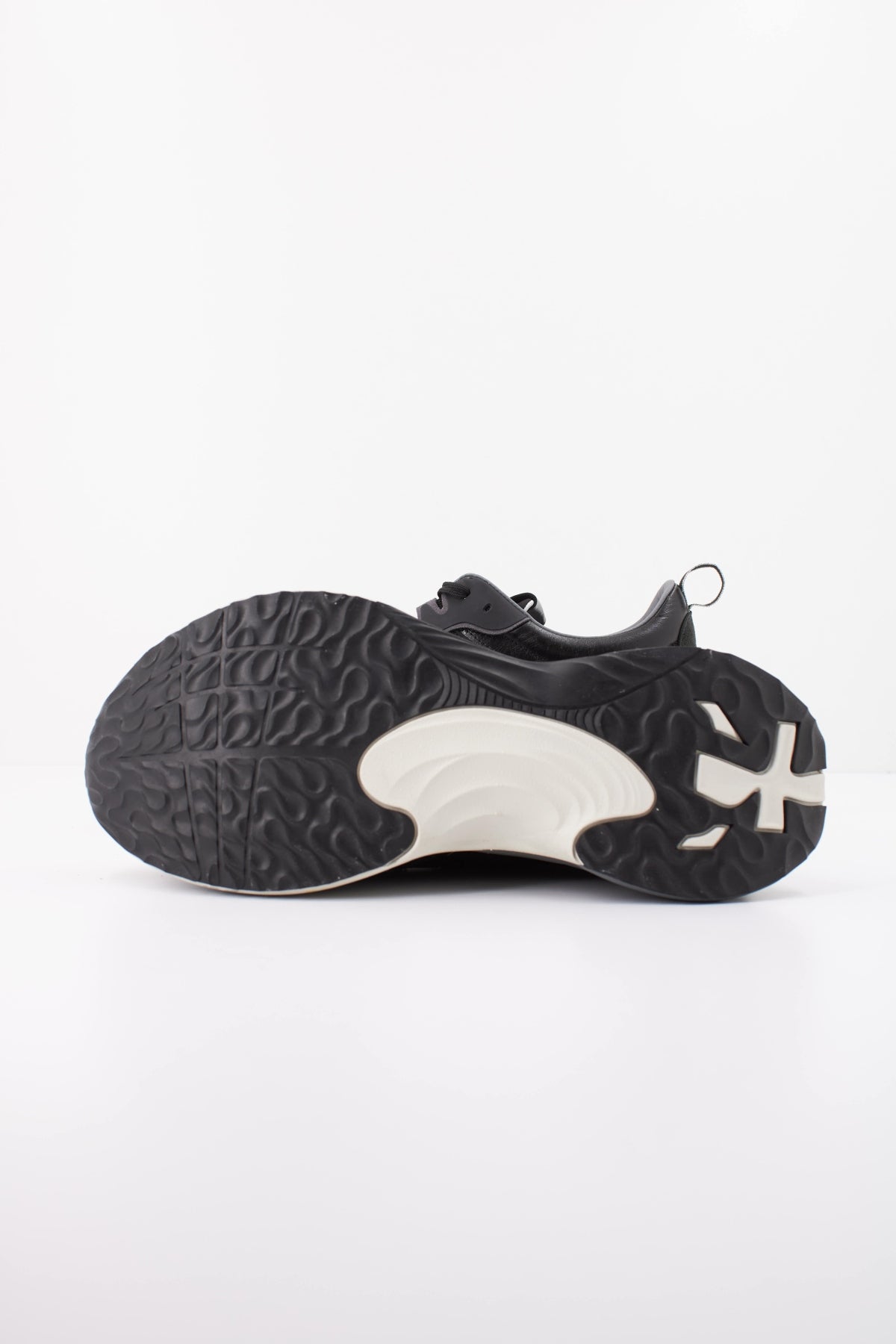 PREMIATA HILL   DEPORTIVO HILL en color NEGRO  (5)