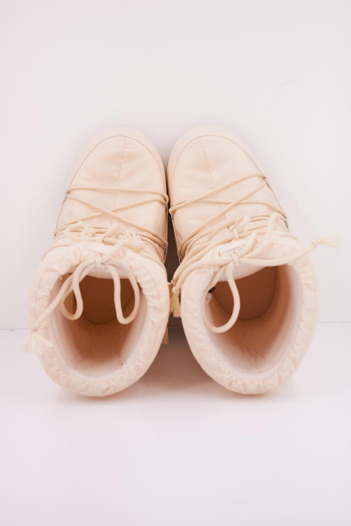 MOON BOOT ICON NYLON   en color BEIS  (3)