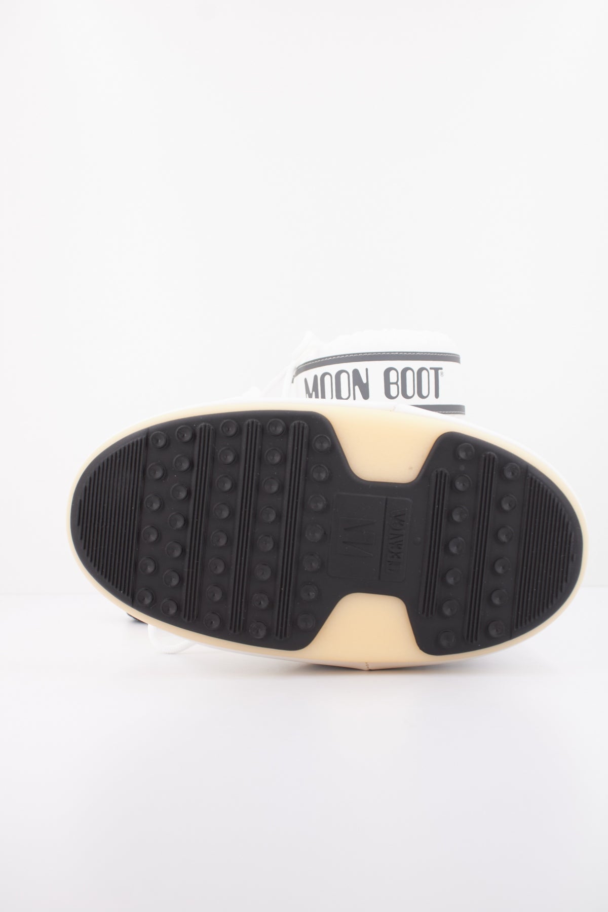 MOON BOOT  ICON LOW NYL en color BLANCO  (5)
