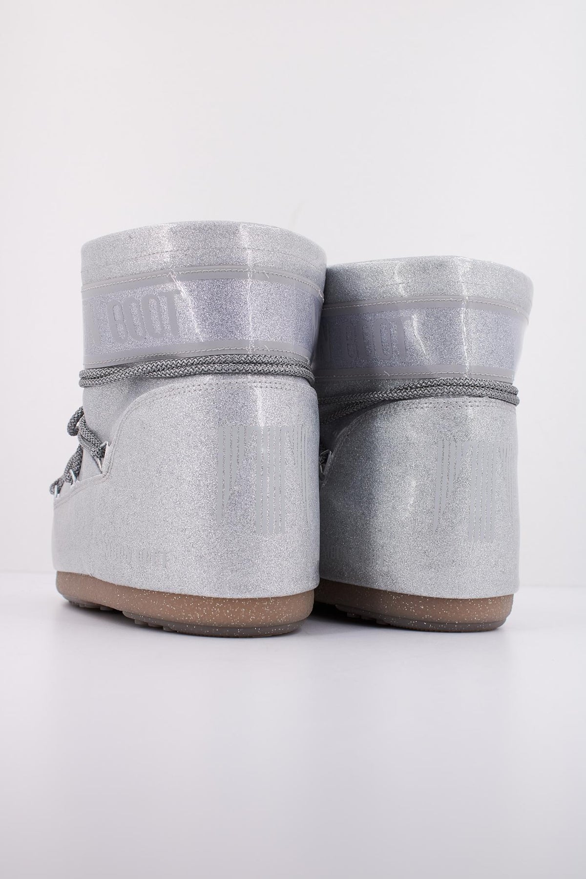 MOON BOOT ICON LOW GLITTER   en color PLATA  (4)
