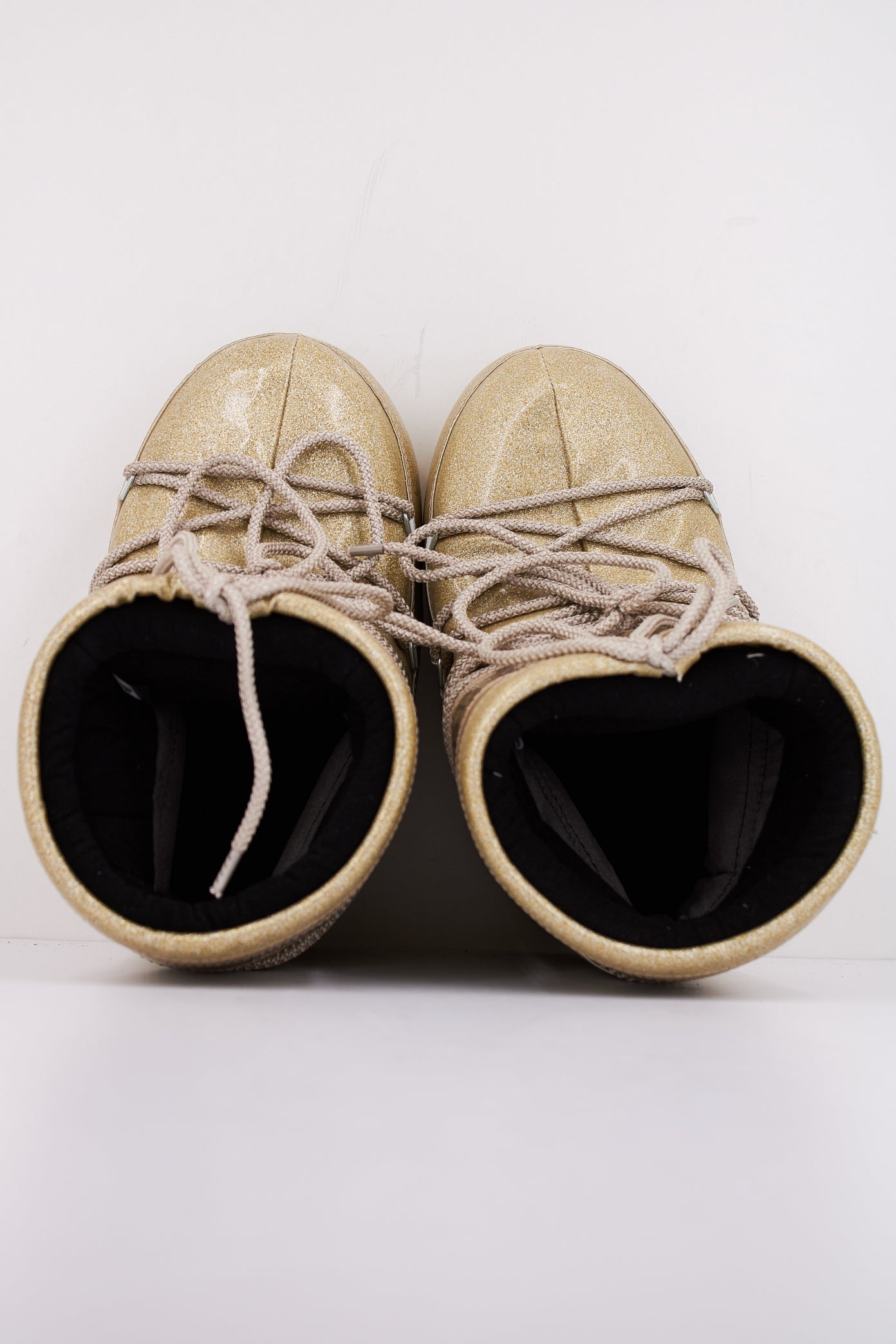 MOON BOOT MB ICON LOW GLITTER en color ORO  (3)