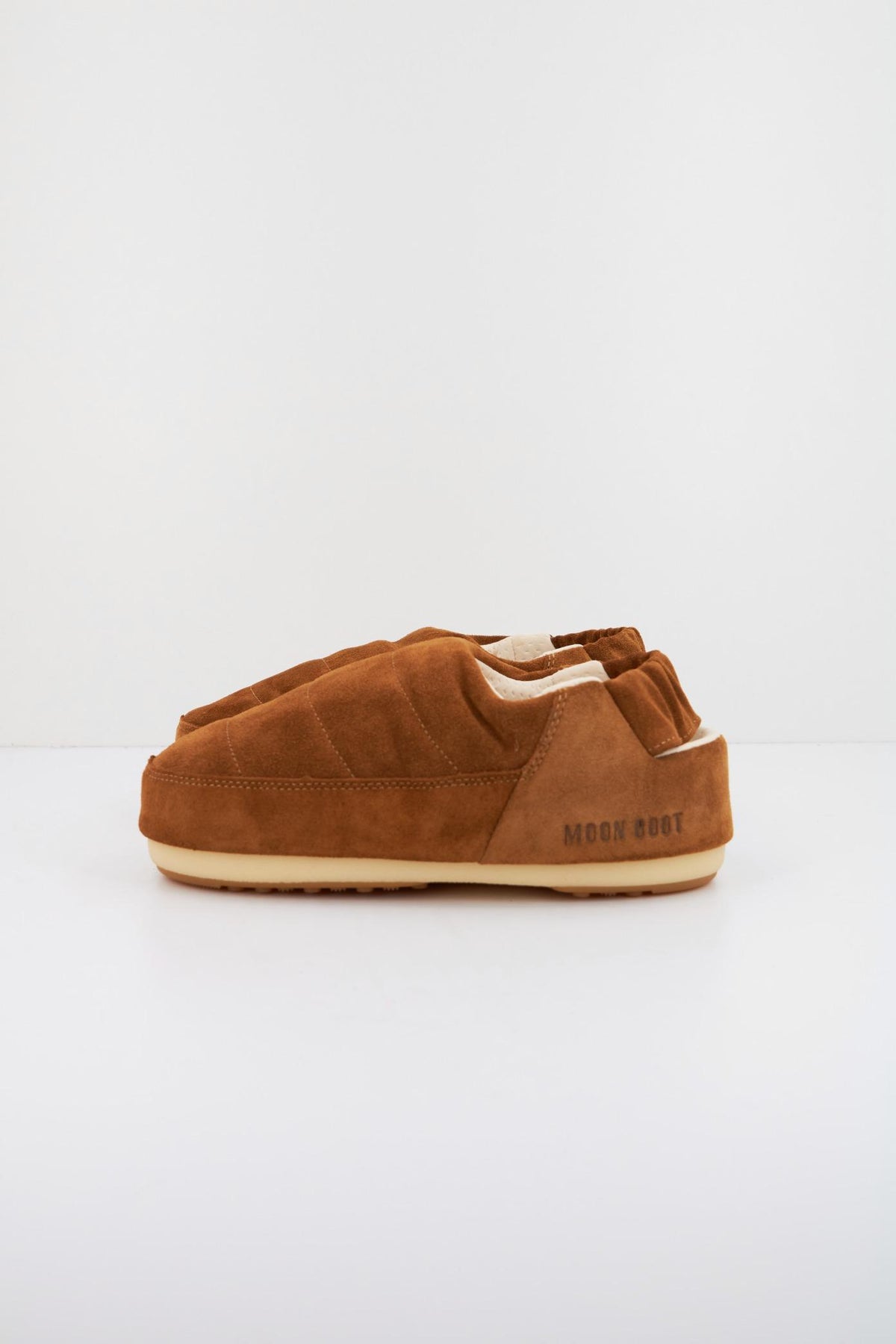 MOON BOOT SANDAL BAND SUEDE   en color MARRON  (1)