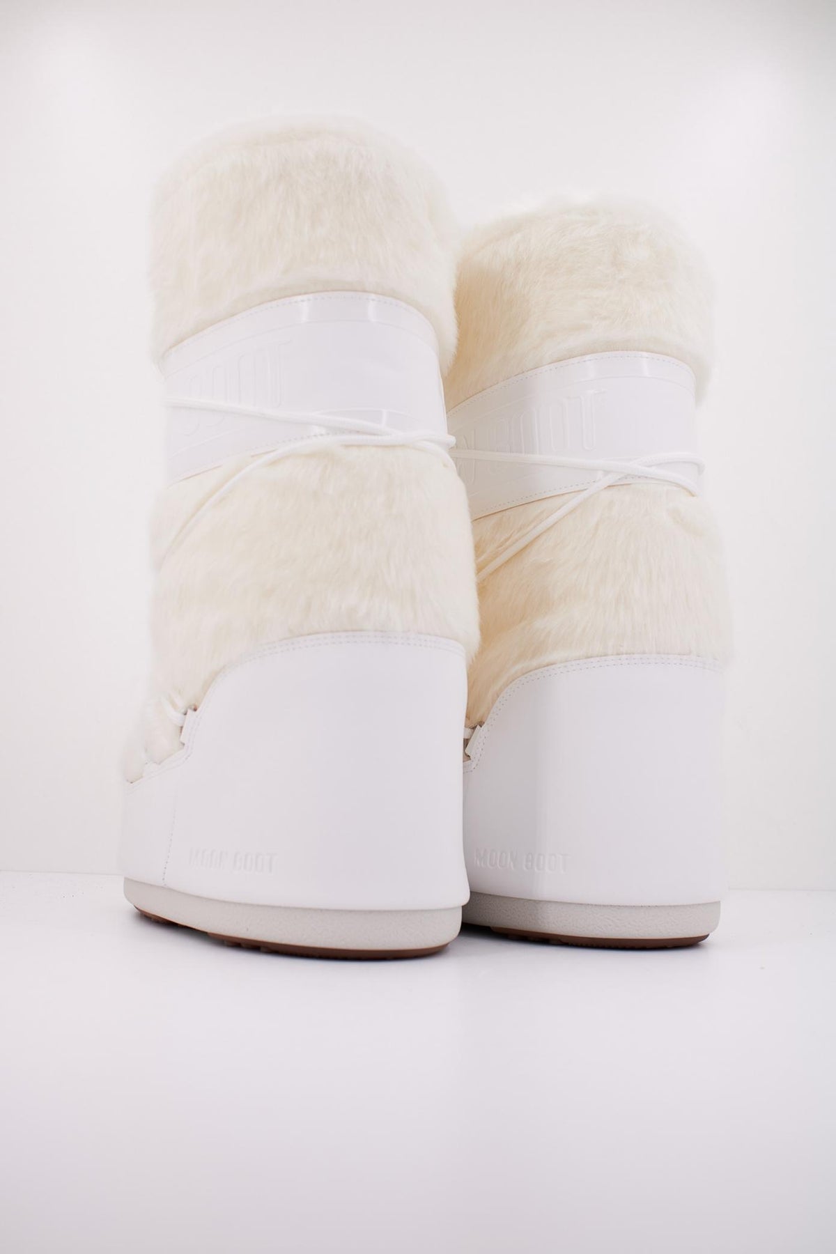 MOON BOOT ICON FAUX FUR   en color BLANCO  (4)