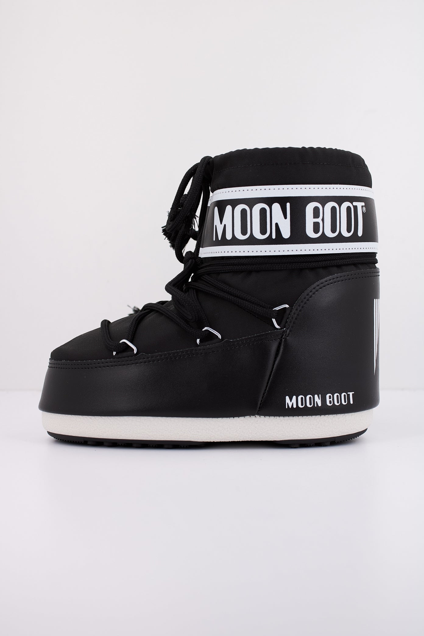 MOON BOOT MB ICON LOW NY en color NEGRO  (1)
