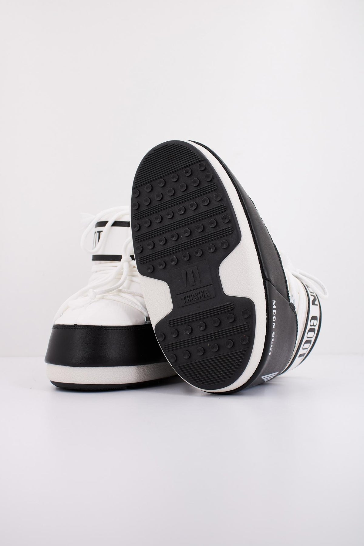 MOON BOOT ICON LOW NYLON  K en color BLANCO  (5)