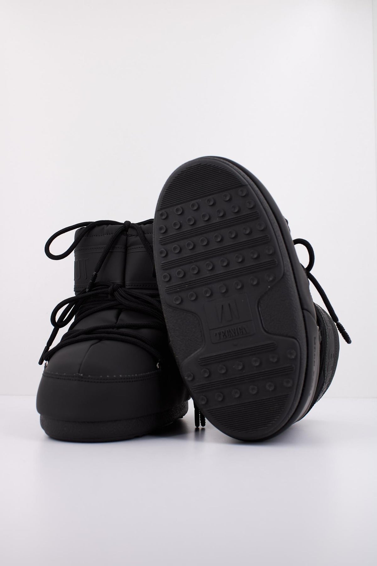 MOON BOOT ICON LOW RUBBER   en color NEGRO  (5)