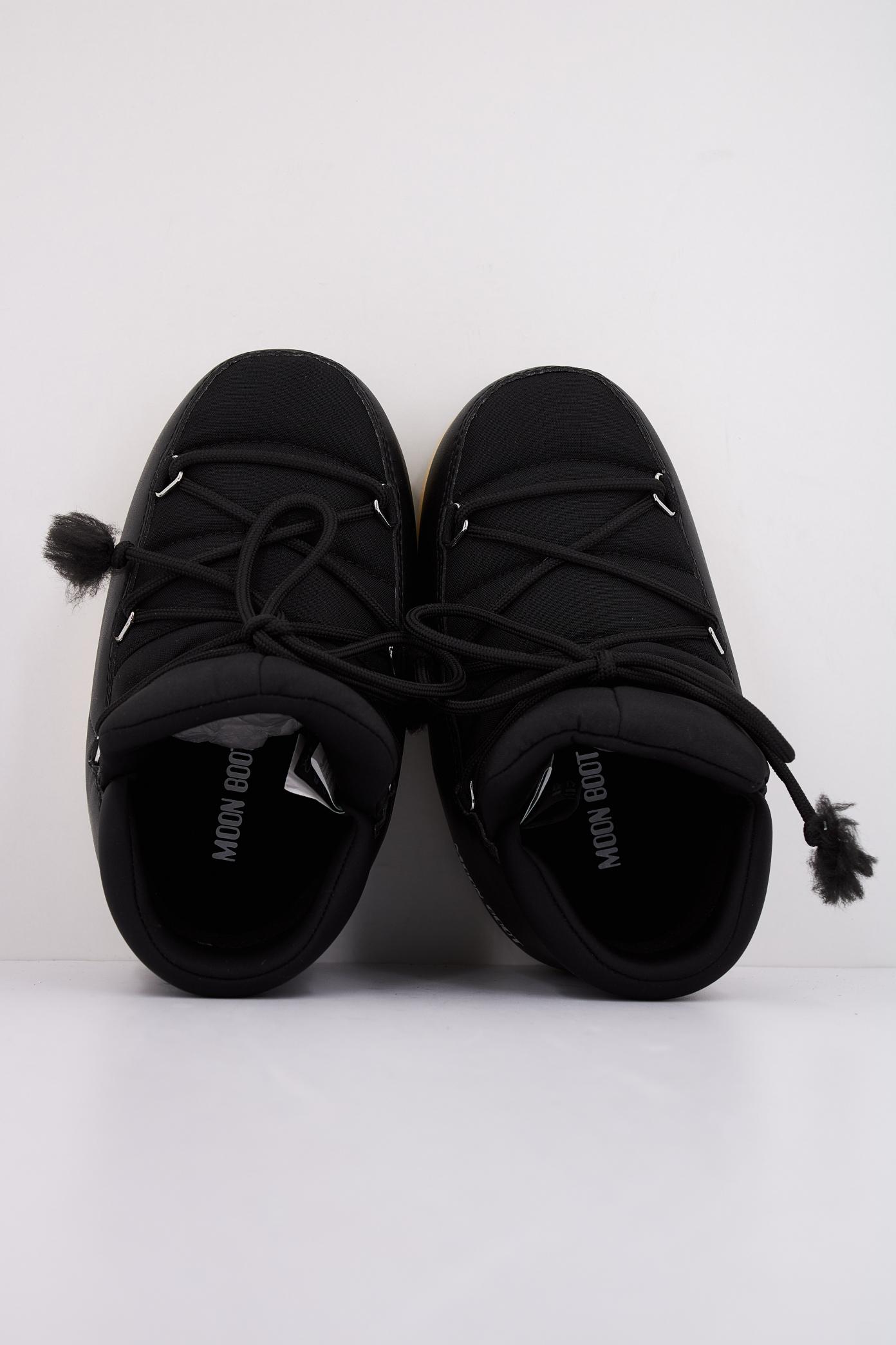 MOON BOOT MB EVX PUMPS en color NEGRO  (3)