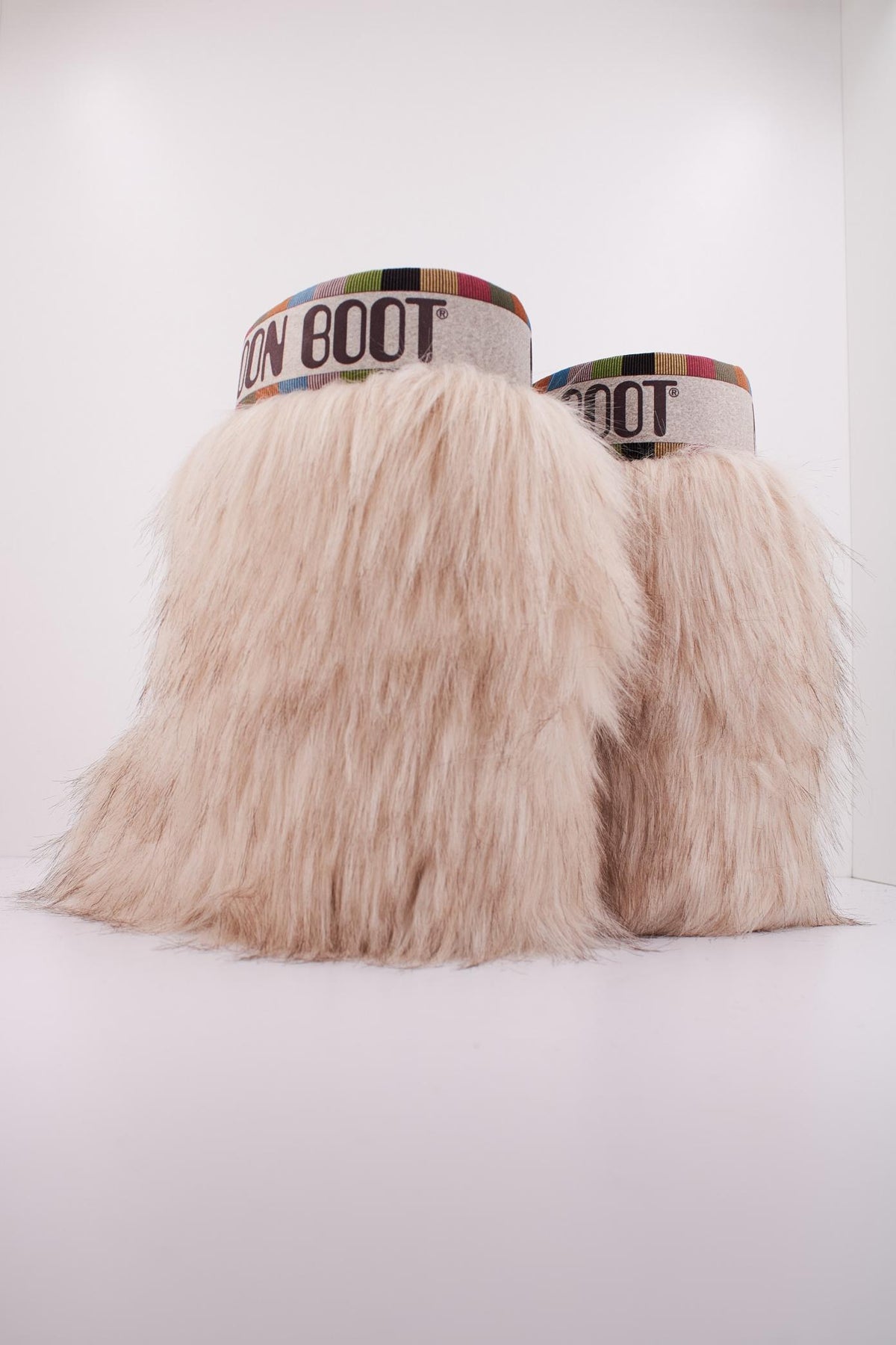MOON BOOT ICON YETI MID   en color BLANCO  (4)