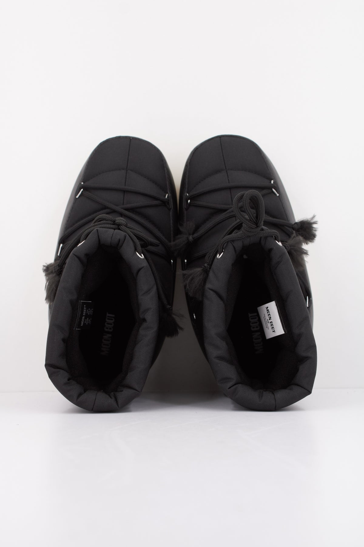 MOON BOOT MB EVX LIGHT NYLON en color NEGRO  (3)