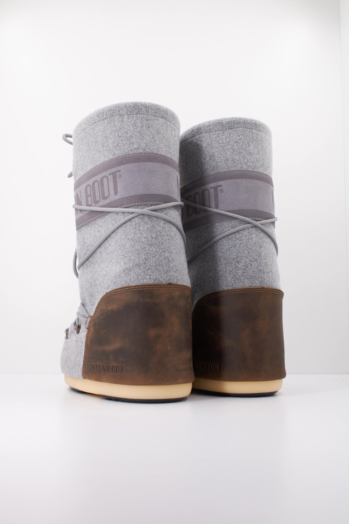 MOON BOOT ICON NUBUCK FELT   en color GRIS  (4)