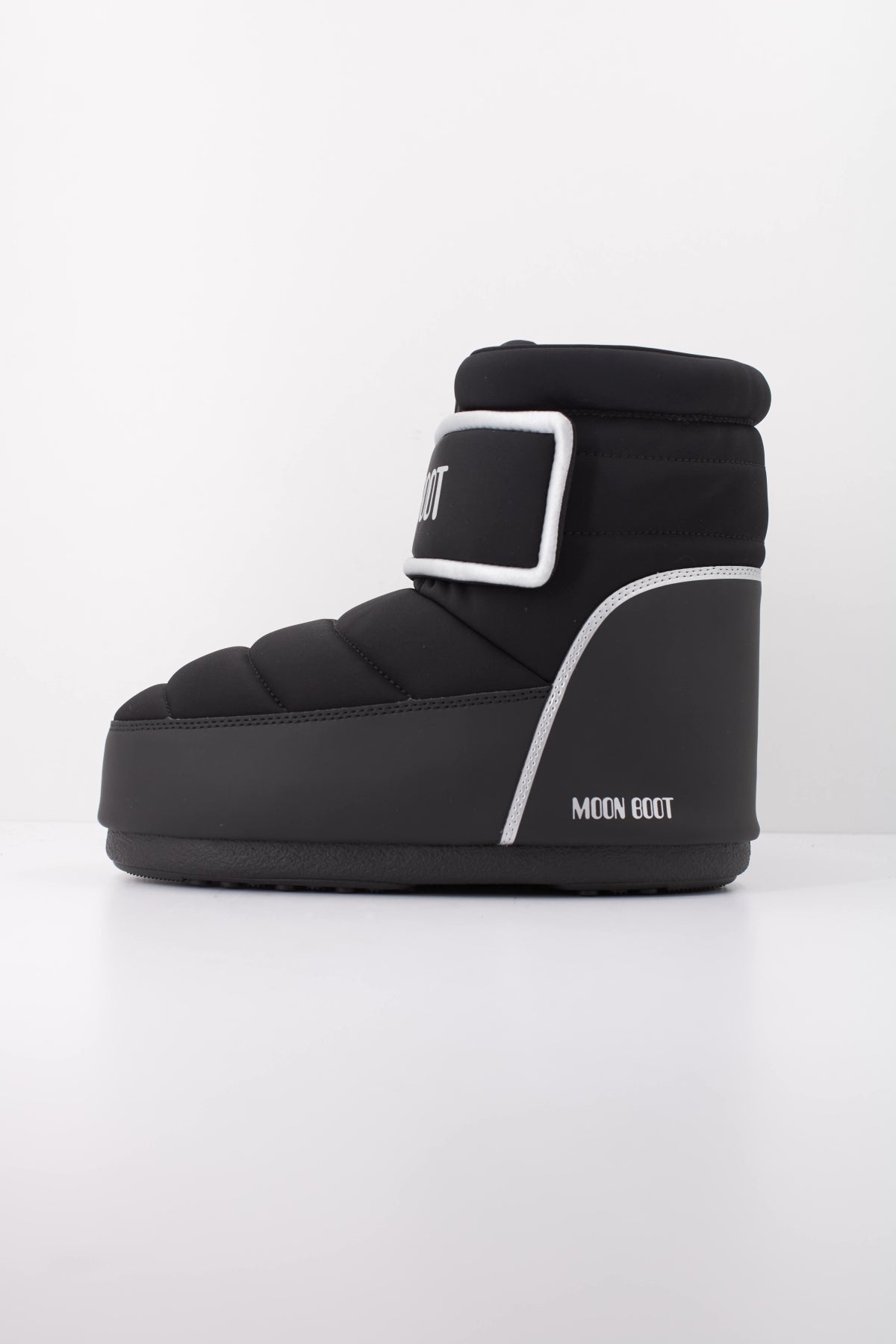 MOON BOOT ICON STRAP   en color NEGRO  (1)