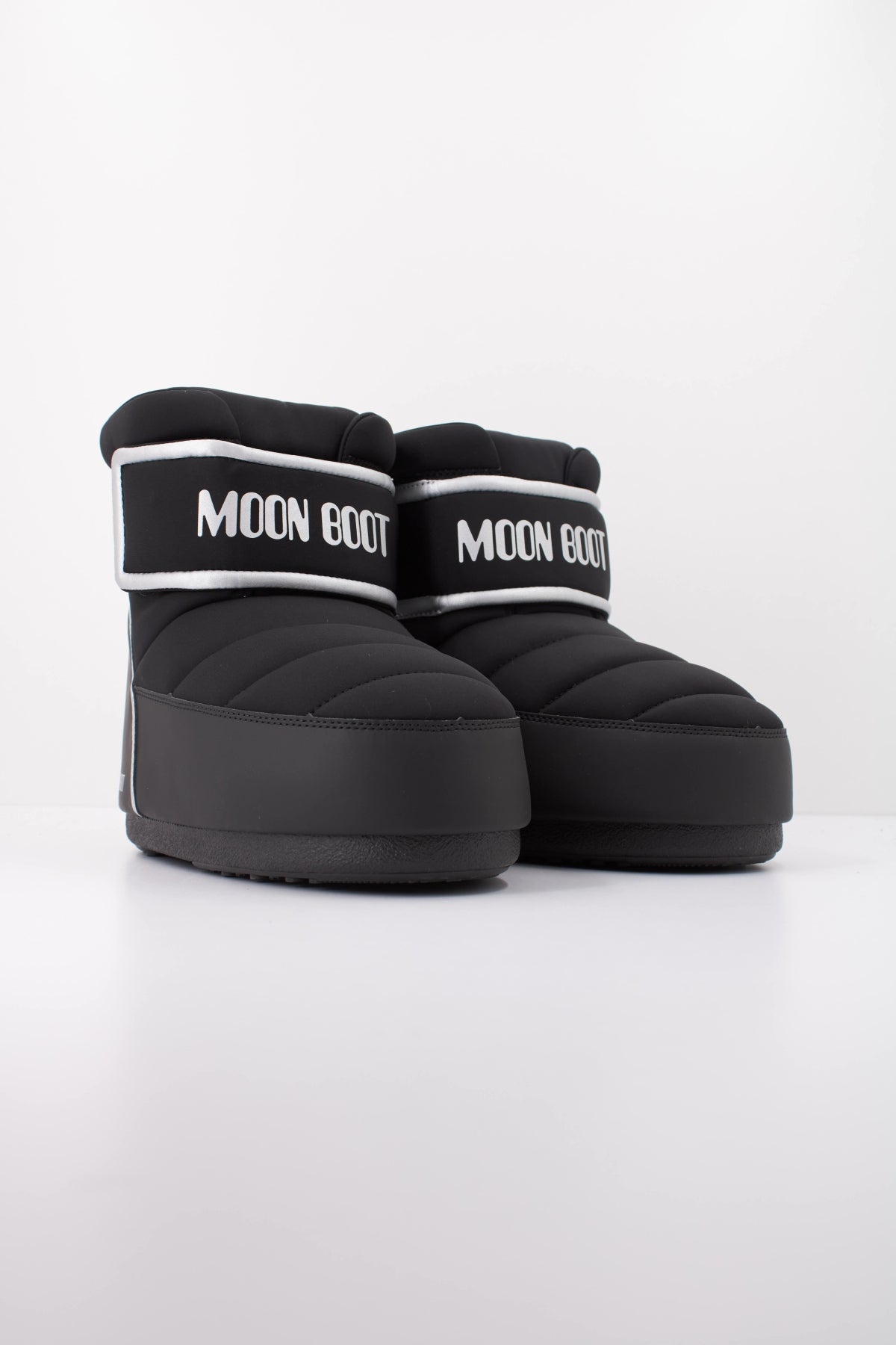 MOON BOOT ICON STRAP   en color NEGRO  (2)