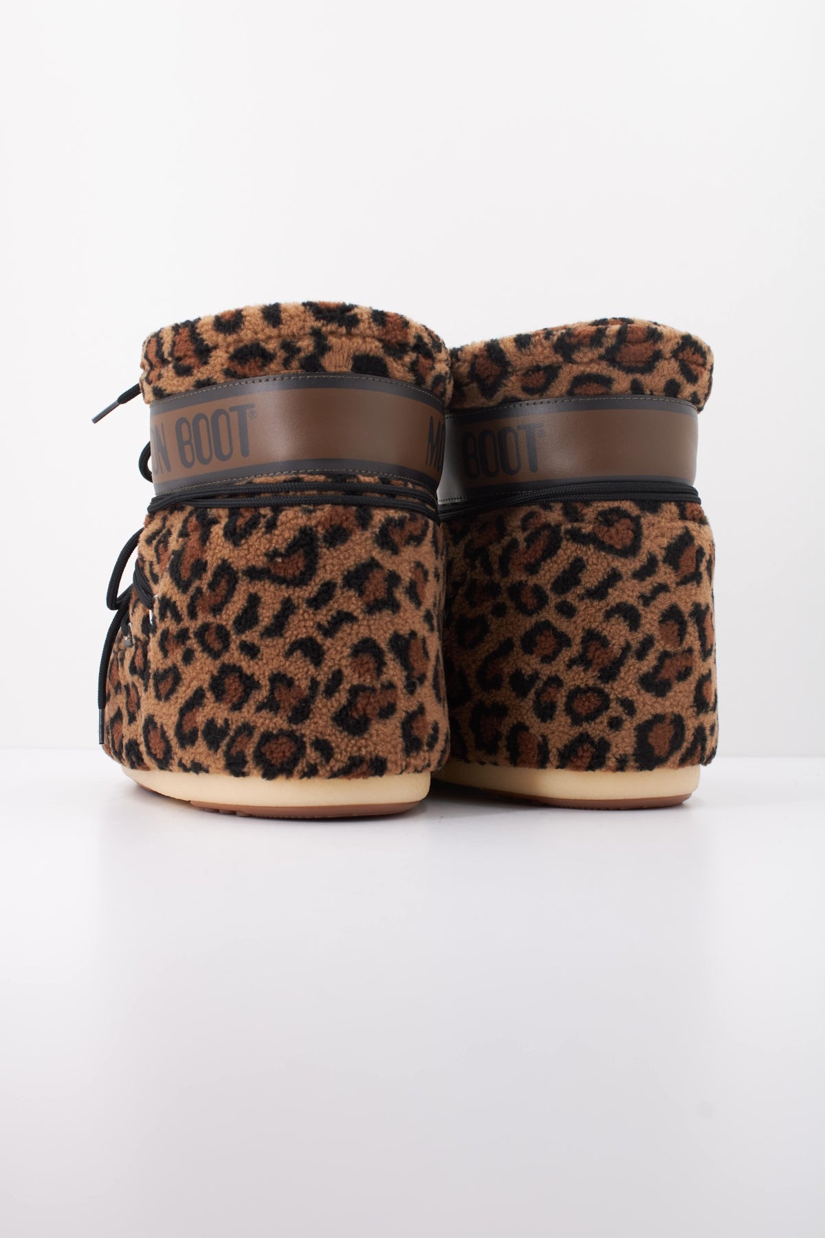MOON BOOT ICON LOW FLEECE LEOPARD   en color ANIMAL PRINT  (4)