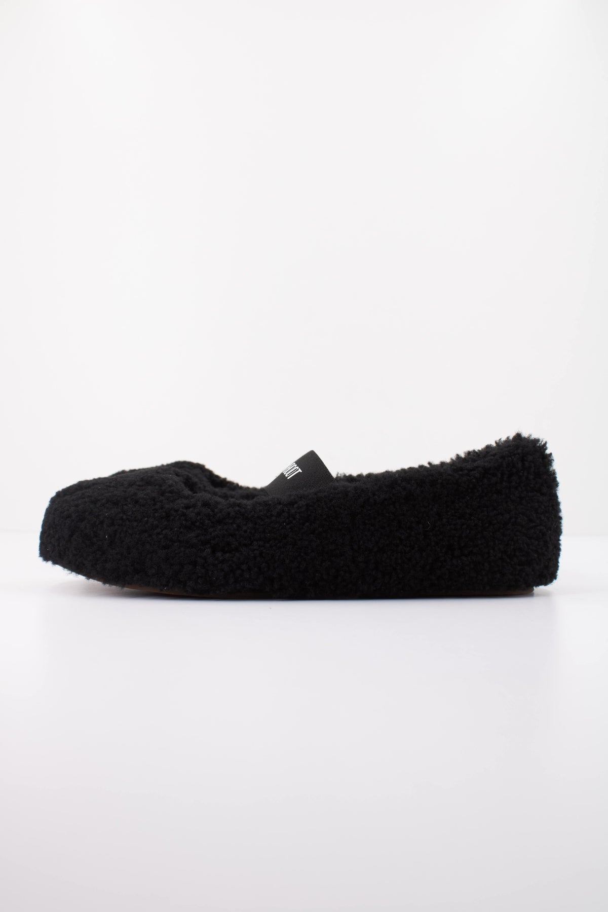 MOON BOOT SHEARLING BALLERINA   en color NEGRO  (1)