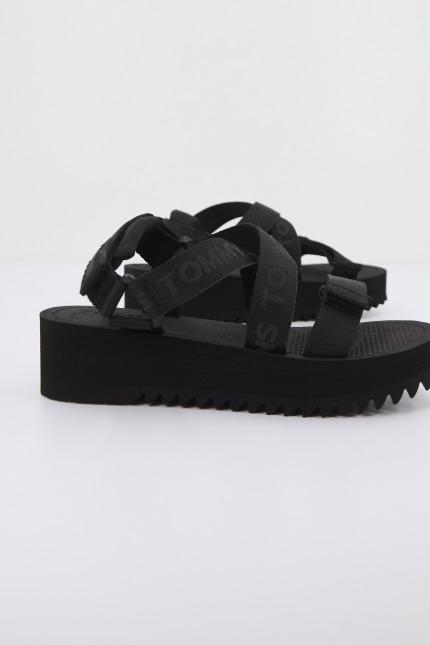 TOMMY JEANS  FLATFORM EVA TOMMY JEANS en color NEGRO  (2)