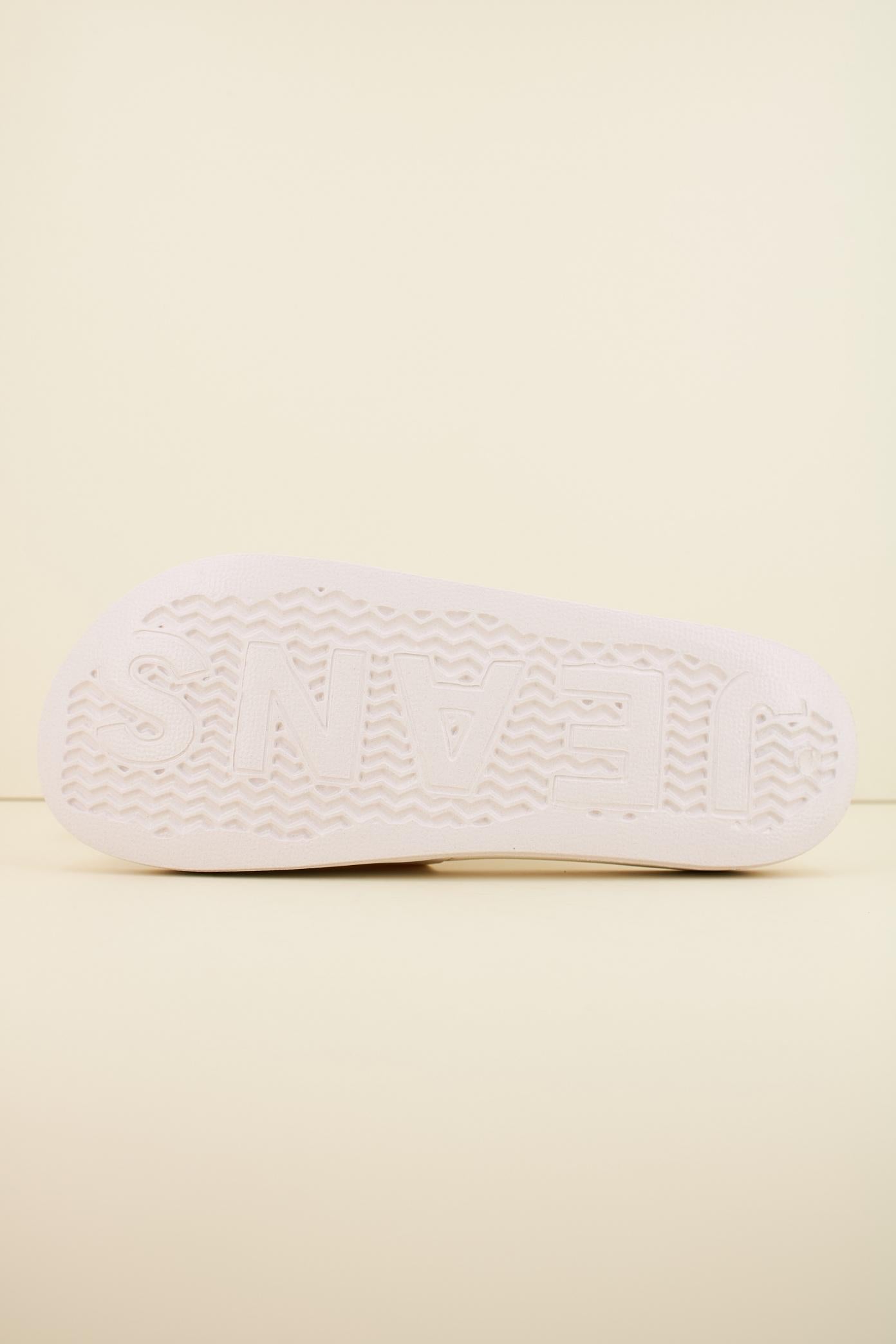 TOMMY JEANS POOL SLIDE ESS en color BLANCO  (4)