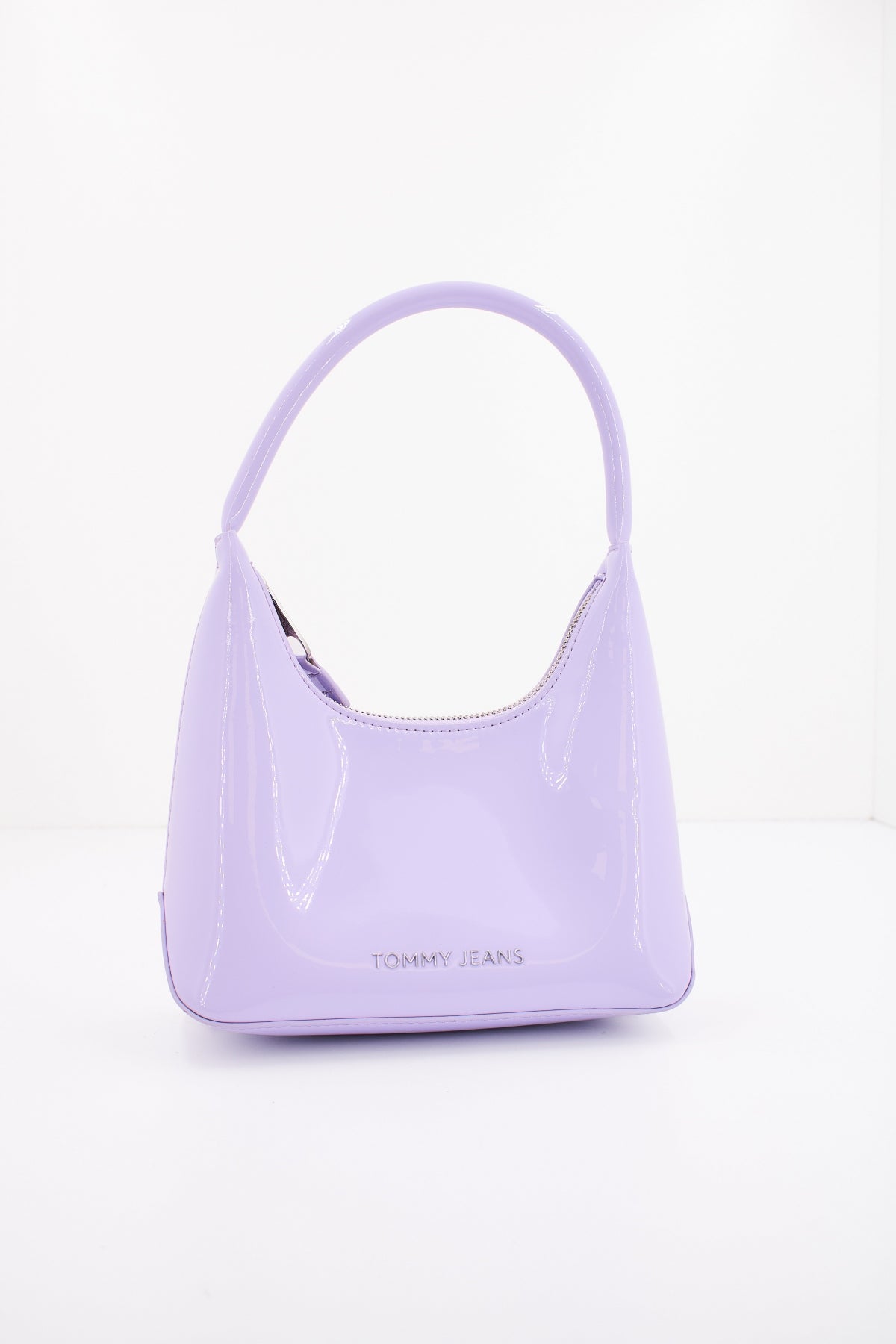 TOMMY JEANS TJW ESS MUST SHOULDER BA en color VIOLETA  (1)