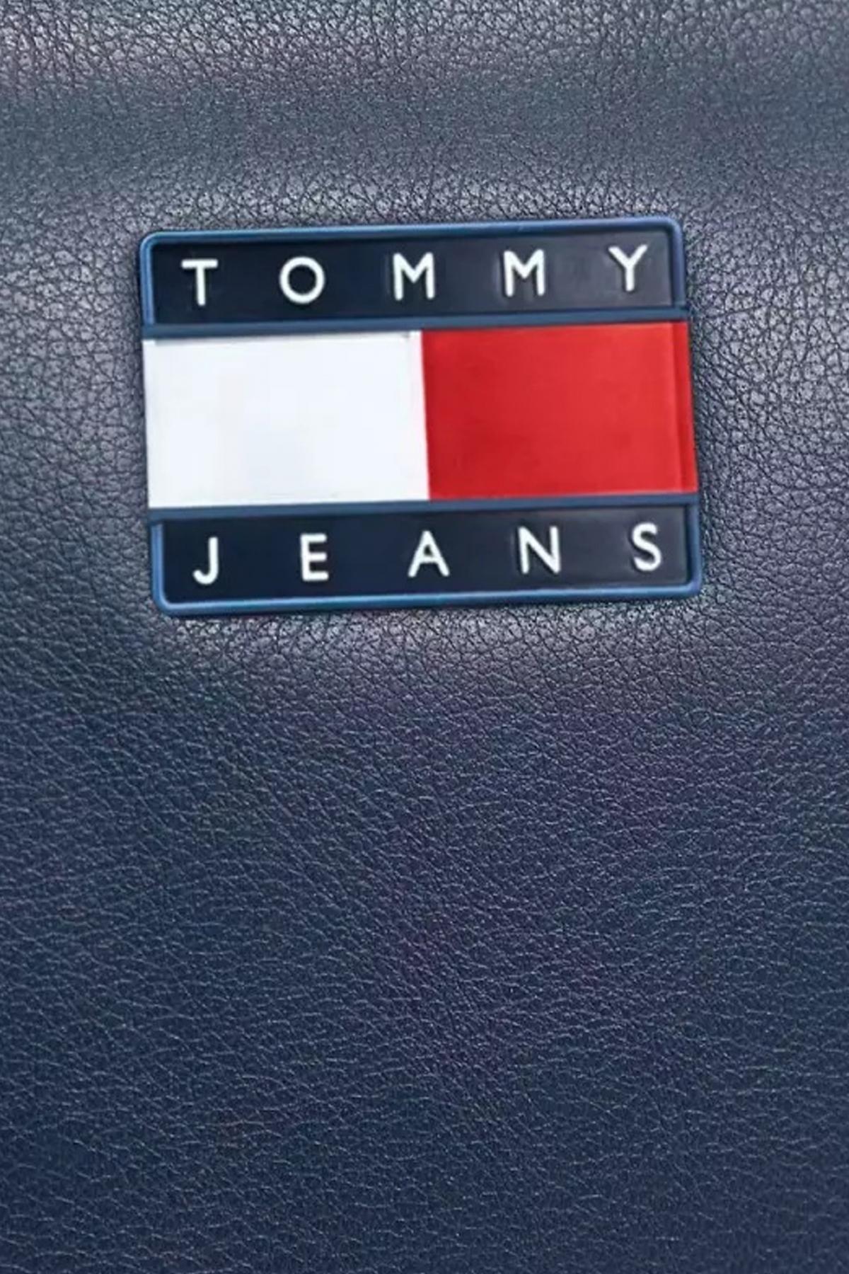 TOMMY JEANS ESS MUST CAMERA BAG en color AZUL  (3)