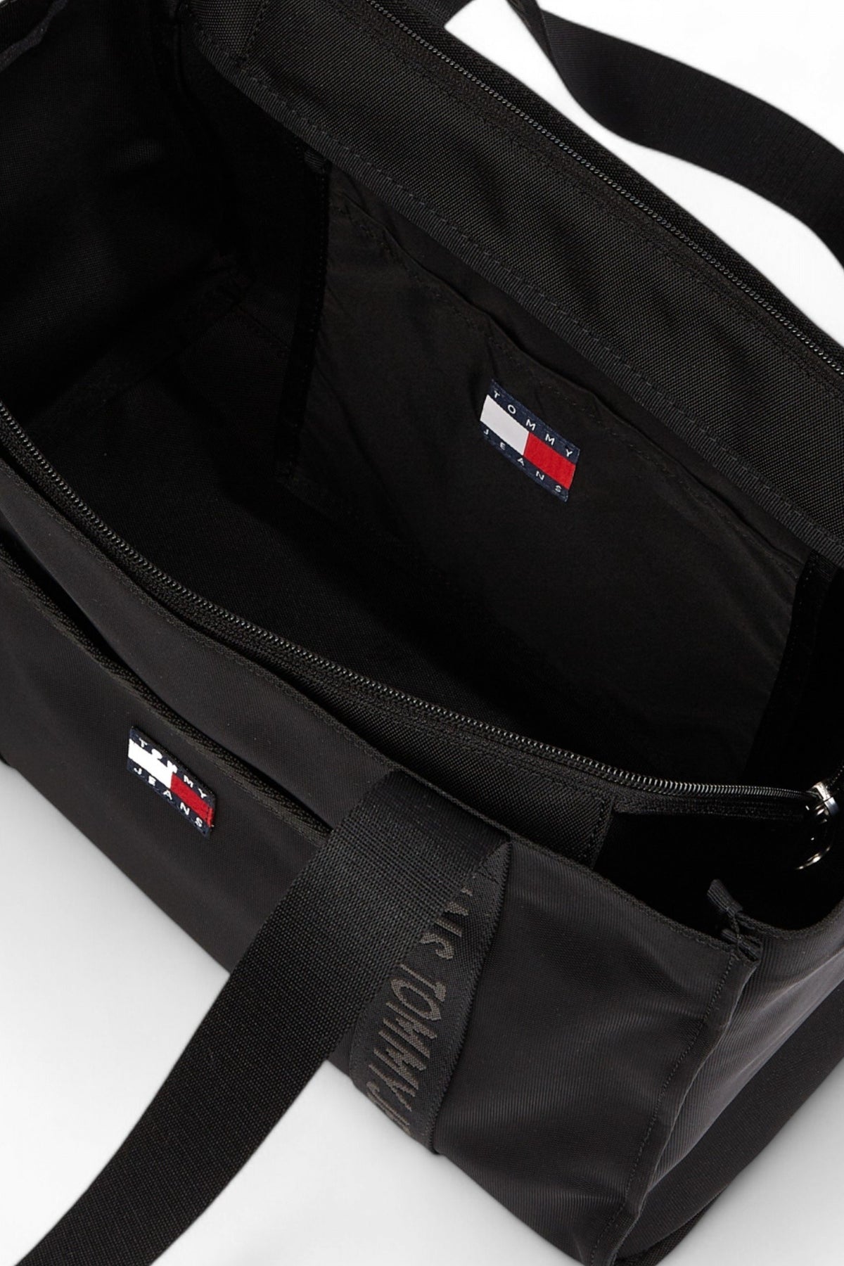 TOMMY JEANS TJW ESS DAILY TOTE en color NEGRO  (3)