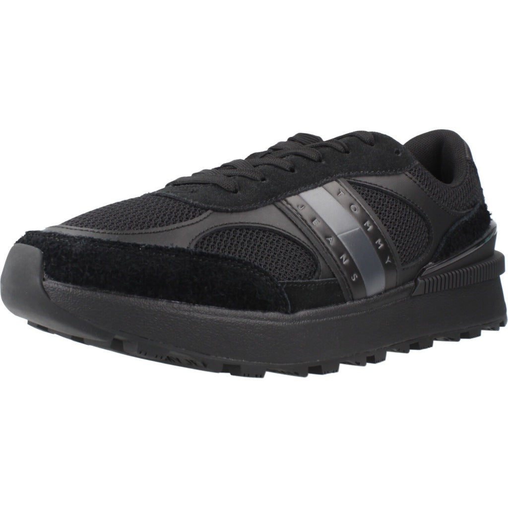 TOMMY JEANS TJM TECHNICAL RUNNER ESS en color NEGRO  (1)