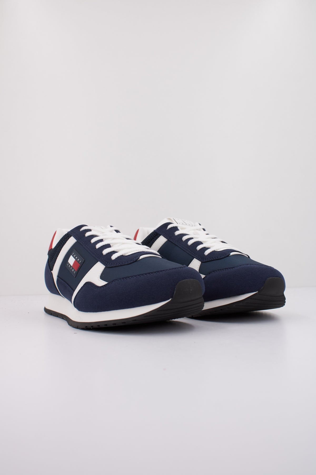 TOMMY JEANS TJM RUNNER CASUAL en color AZUL  (2)