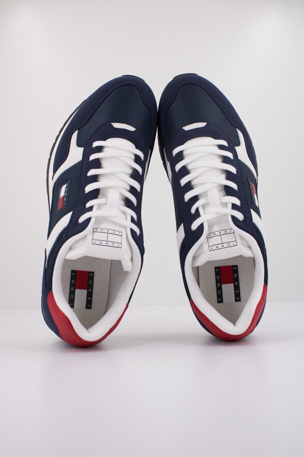 TOMMY JEANS TJM RUNNER CASUAL en color AZUL  (3)