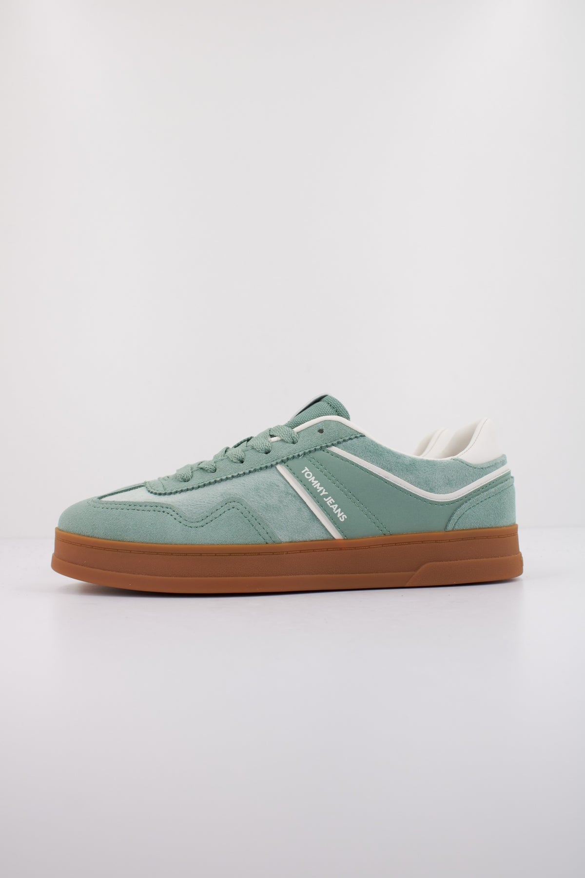 TOMMY JEANS  THE GREENWICH  en color VERDE  (1)
