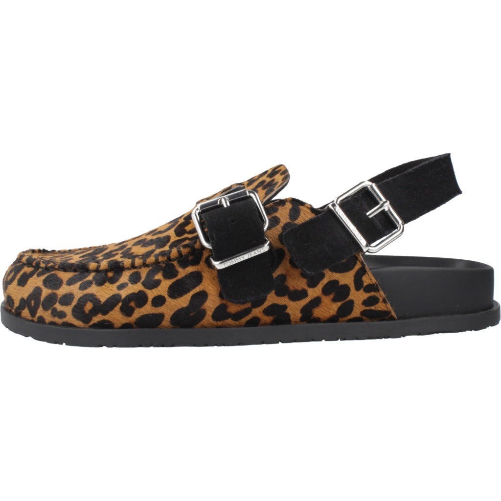 TOMMY JEANS ENEN  en color ANIMAL PRINT  (2)