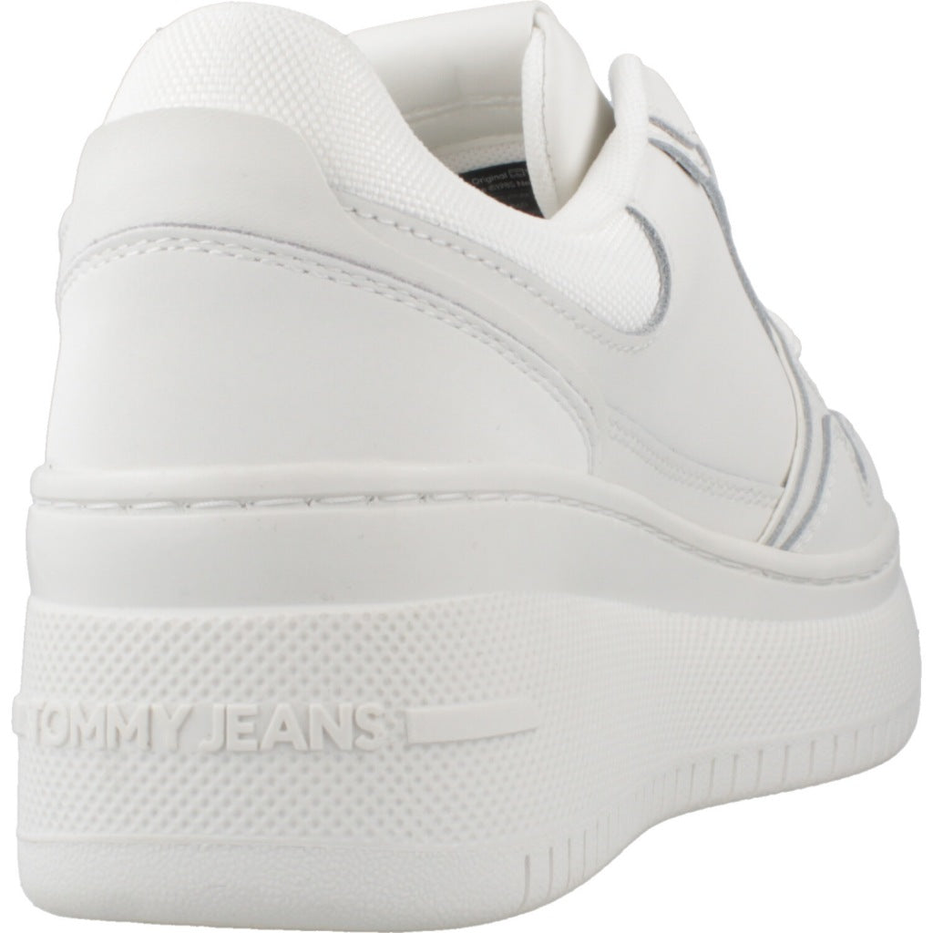 TOMMY JEANS TJW RETRO BASKET FLATFOR en color BLANCO  (3)