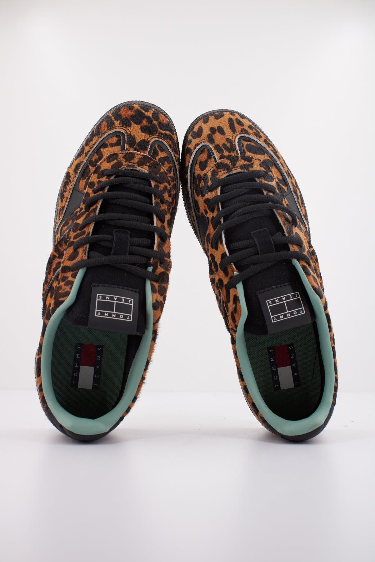 TOMMY JEANS THE GREENWICH EDGE LEOPA en color ANIMAL PRINT  (3)