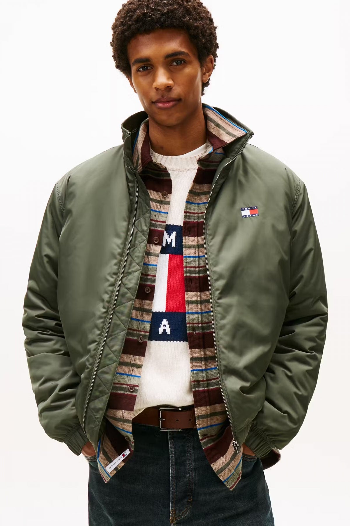 TOMMY JEANS TJM ESSENTIAL PADDED JAC en color VERDE  (1)