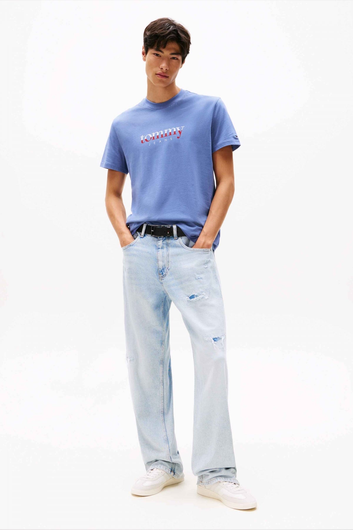 TOMMY JEANS TJM REG DNA TEE EXT en color AZUL  (4)