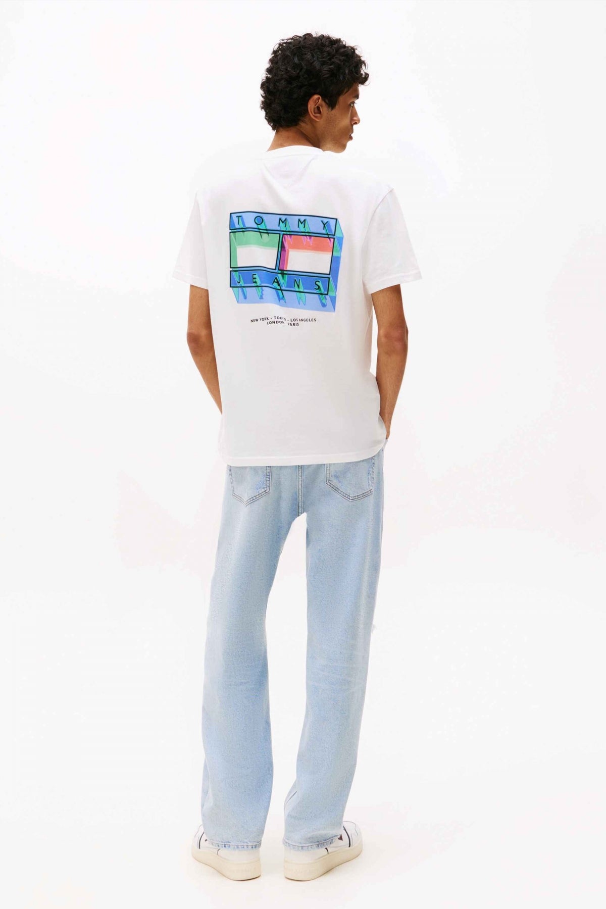 TOMMY JEANS TJM REG DNA FLAG PLAY TE en color BLANCO  (3)