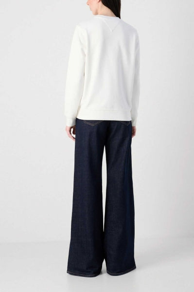 TOMMY JEANS TJW REG ESS LOGO  CREW en color BLANCO  (3)