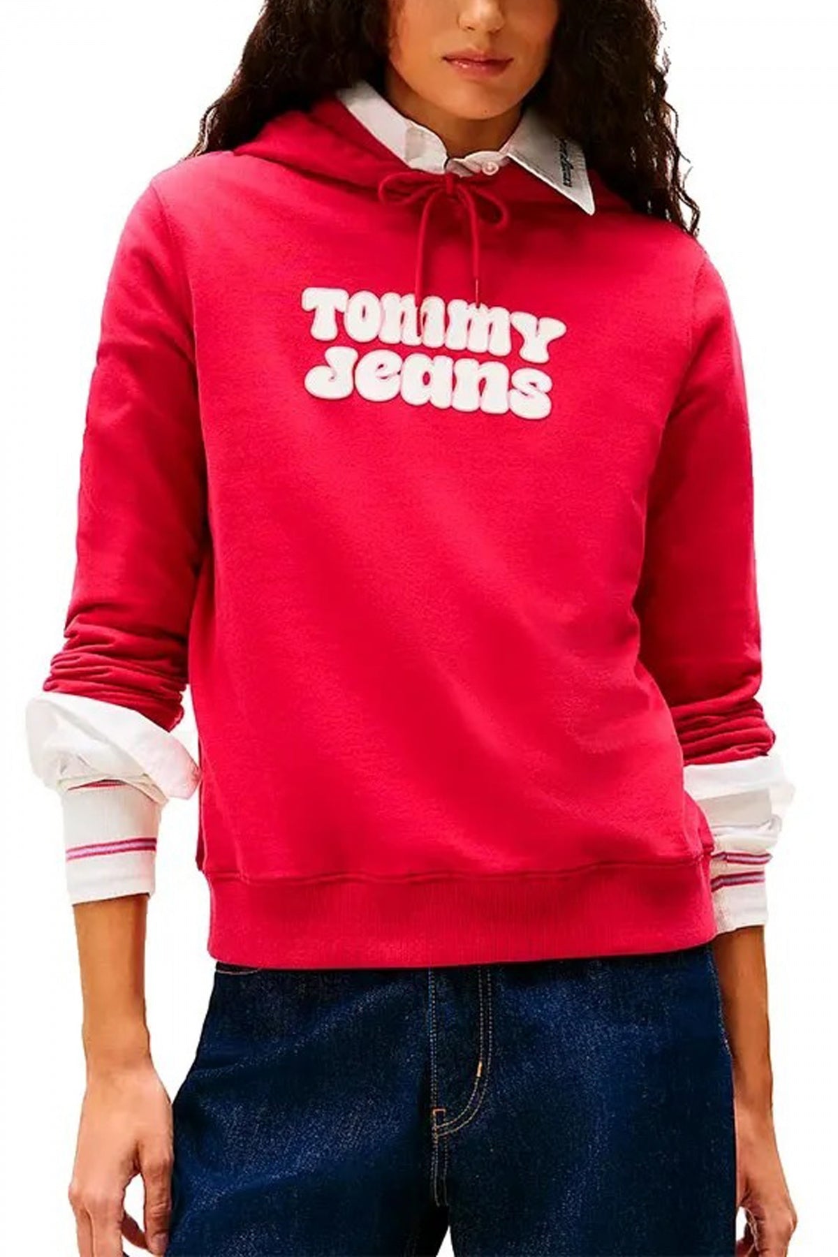 TOMMY JEANS TJW REG ESS LOGO  HOODI en color ROSA  (1)