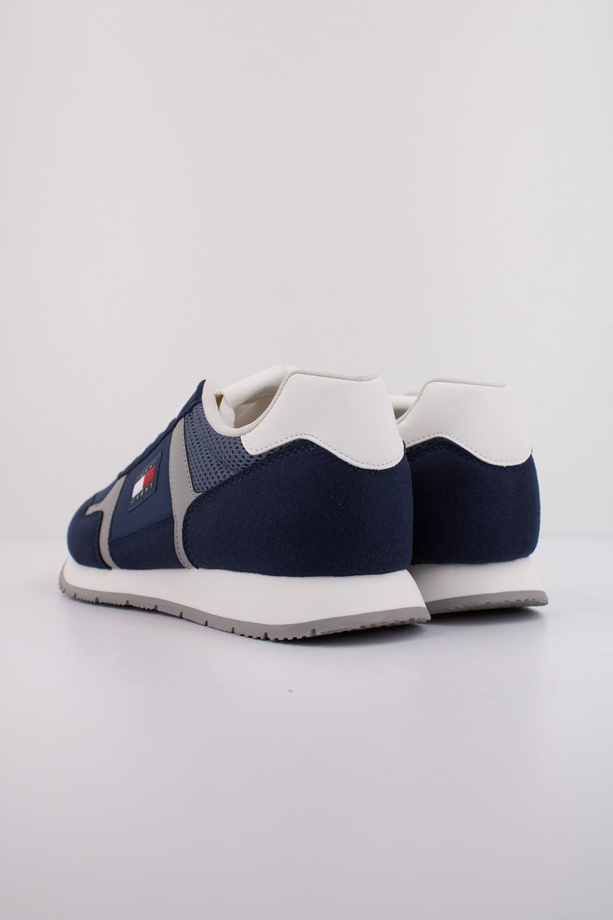 TOMMY JEANS TJM RUNNER CASUAL en color AZUL  (4)