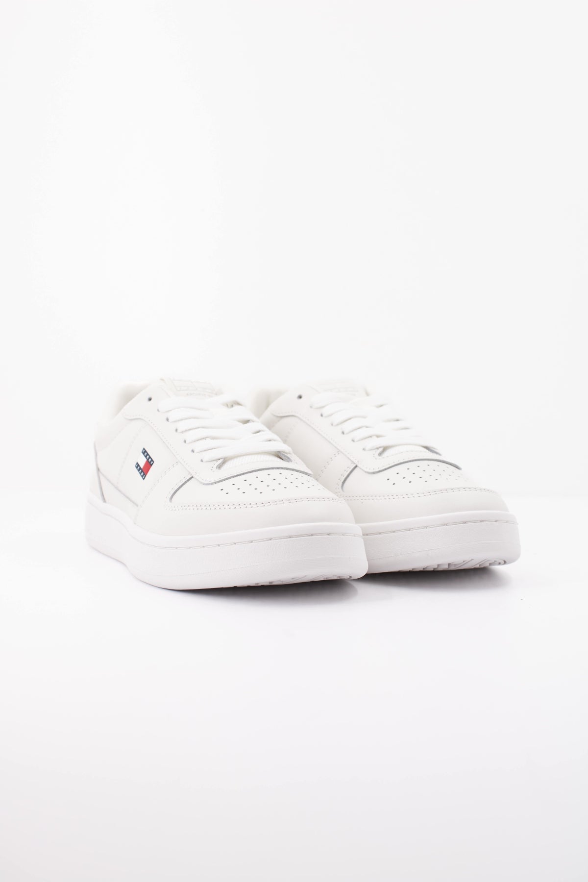 TOMMY JEANS ENEN ARCHIVE  en color BLANCO  (2)