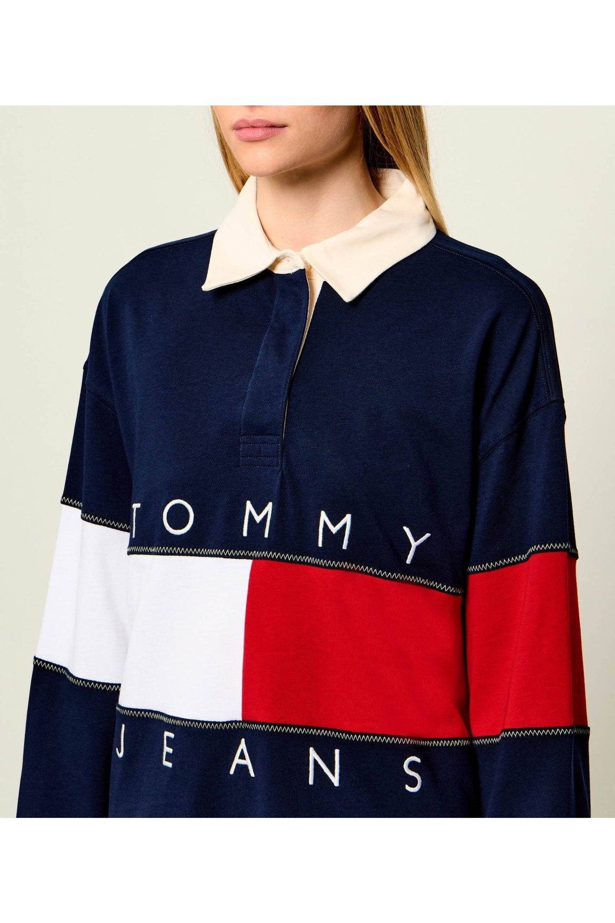 TOMMY JEANS DWDW OVS FLAG RUGBY en color AZUL  (3)