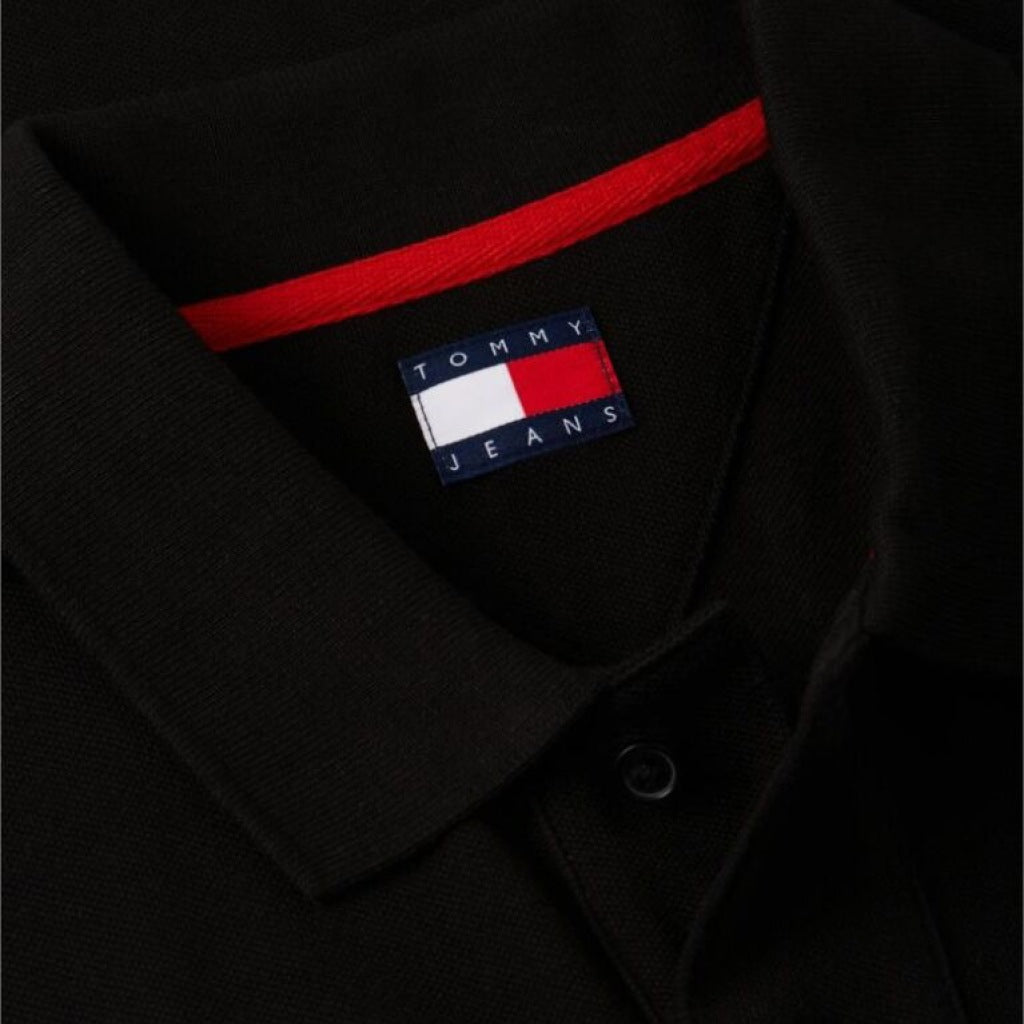 TOMMY JEANS DMDM REG ESS en color NEGRO  (6)