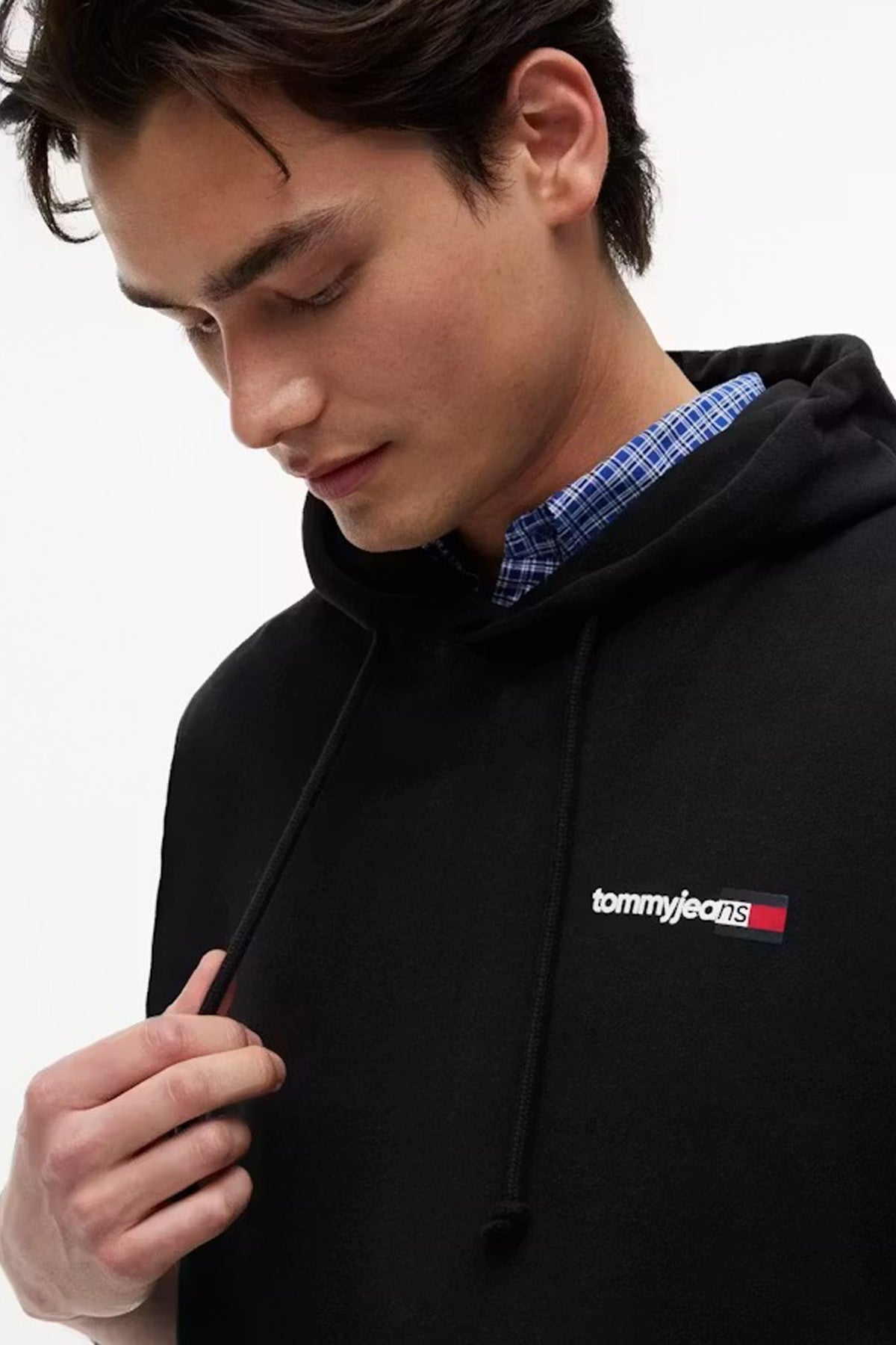 TOMMY JEANS DMDM REG ENTRY DNA en color NEGRO  (3)