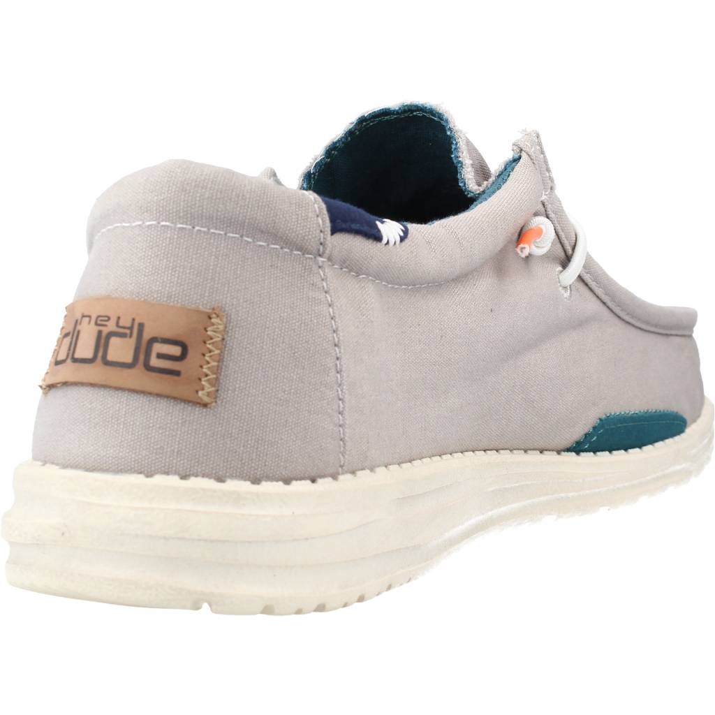 HEY DUDE  WALLY WASHED en color GRIS  (3)