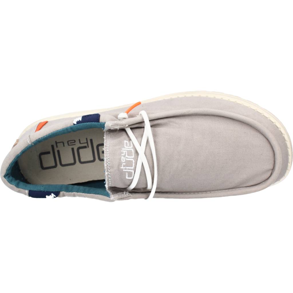 HEY DUDE  WALLY WASHED en color GRIS  (7)