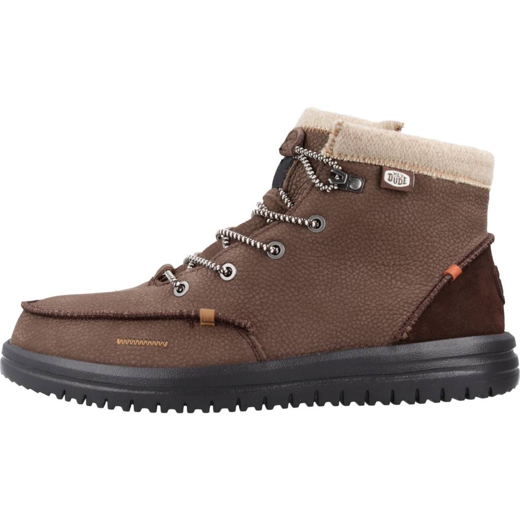 HEY DUDE BRADLEY BOOT LEATHER en color MARRON  (2)