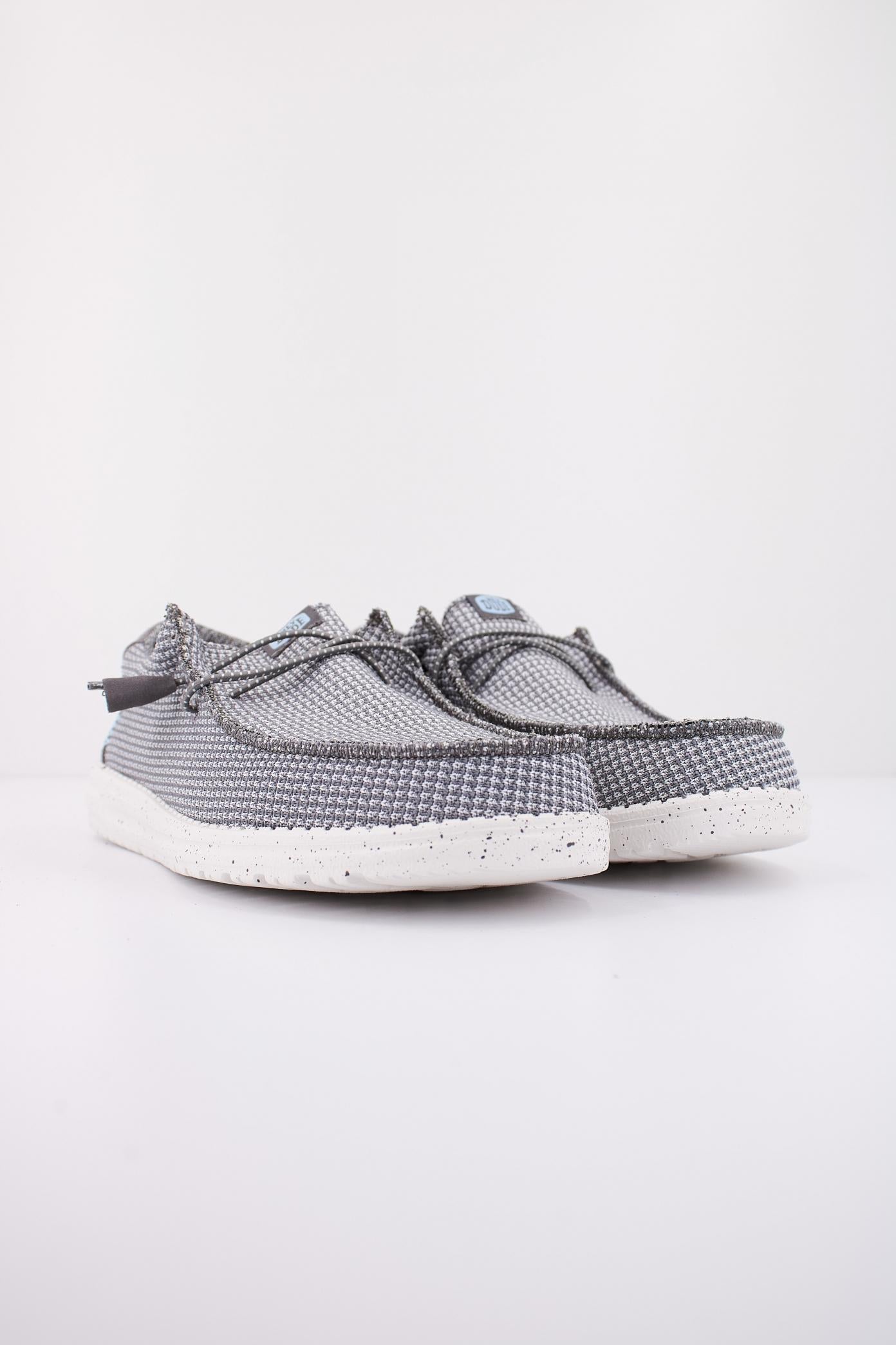 HEY DUDE WALLY SPORT MESH en color GRIS  (2)