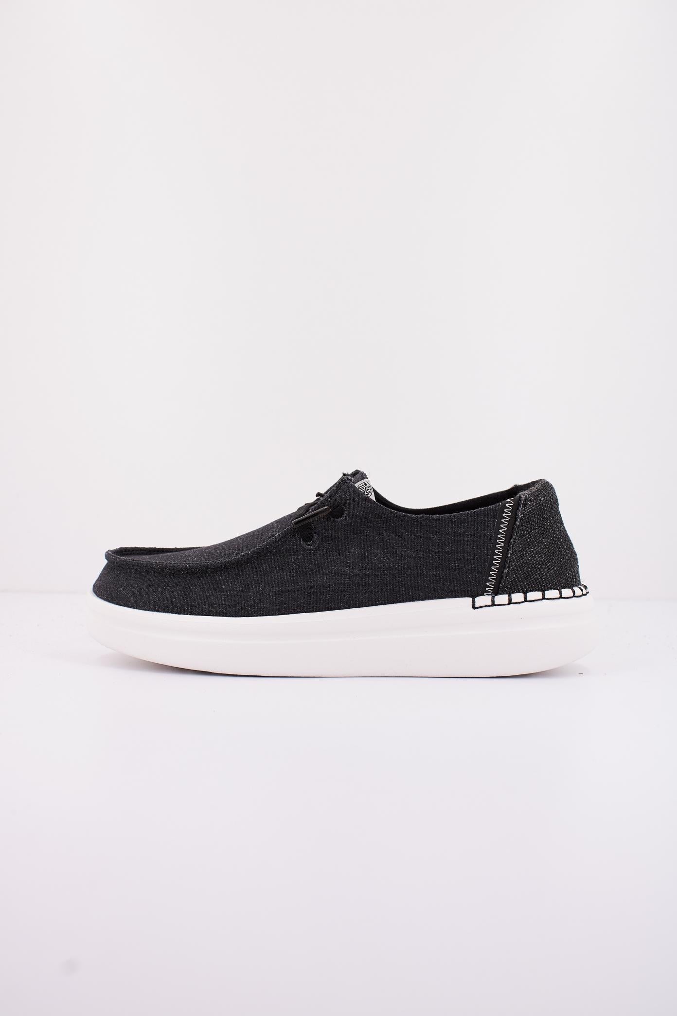 HEY DUDE WENDY RISE LUNAR en color NEGRO  (1)
