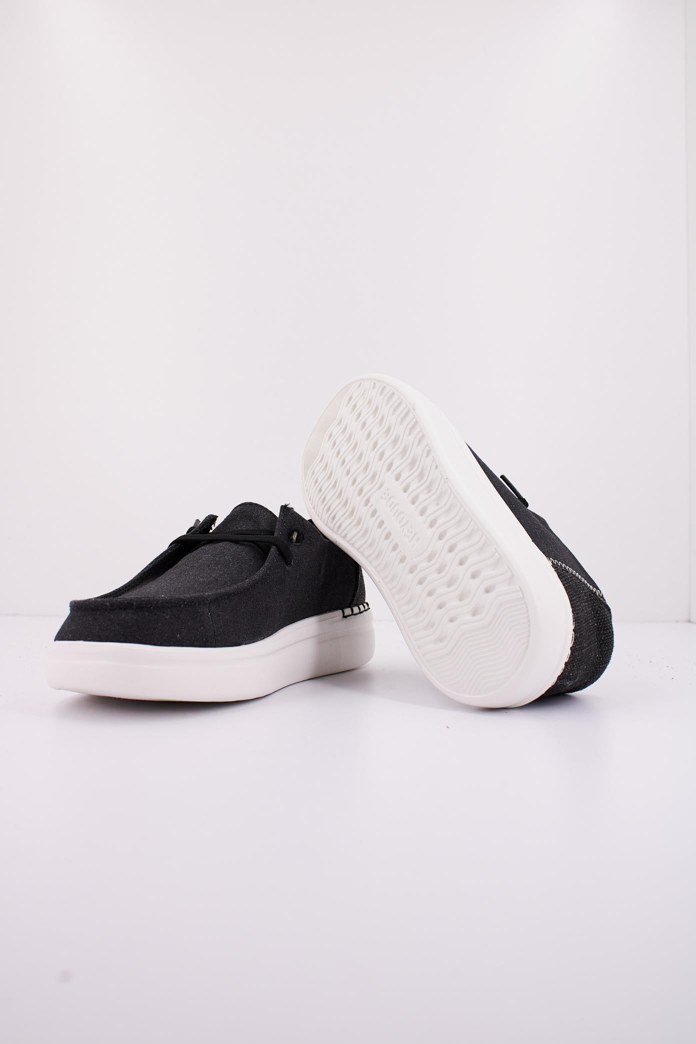 HEY DUDE WENDY RISE LUNAR en color NEGRO  (4)