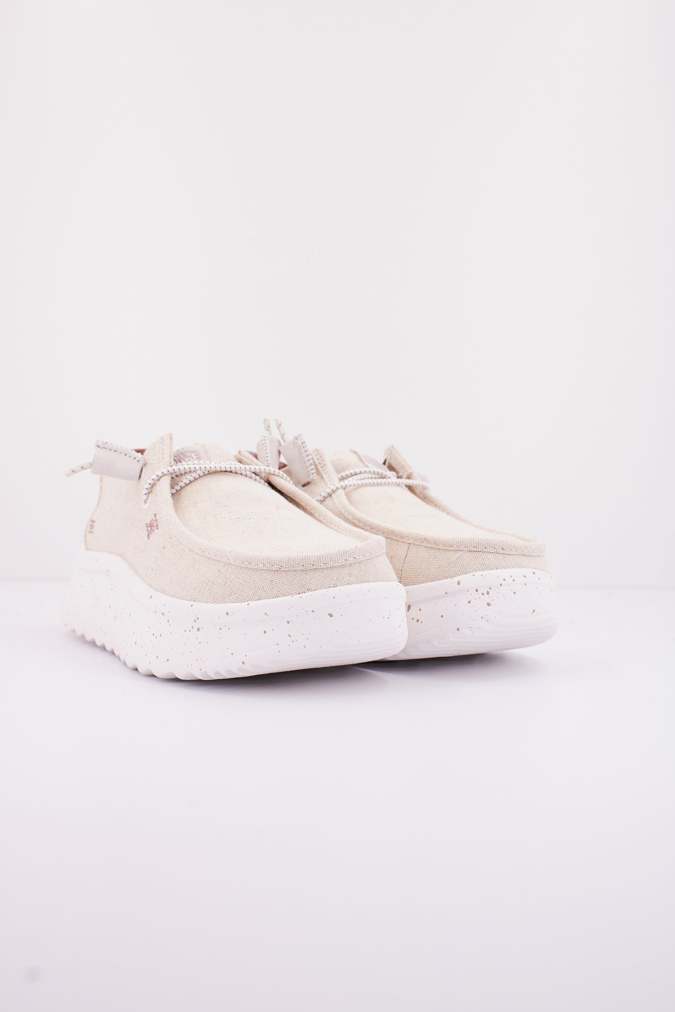 HEY DUDE WENDY PEAK CHAMBRAY en color BEIS  (2)
