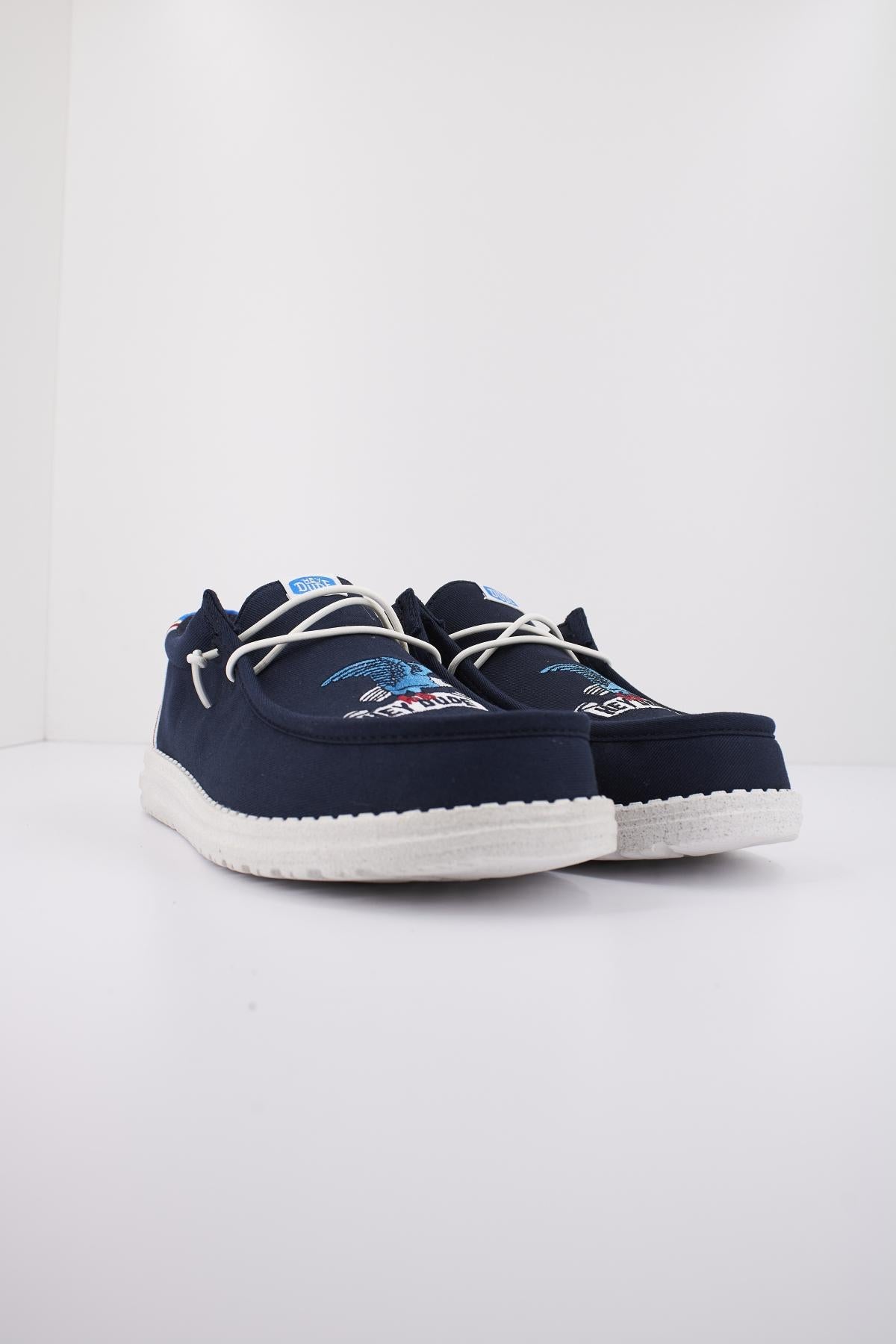 HEY DUDE WALLY STARS N SKULLS en color AZUL  (2)
