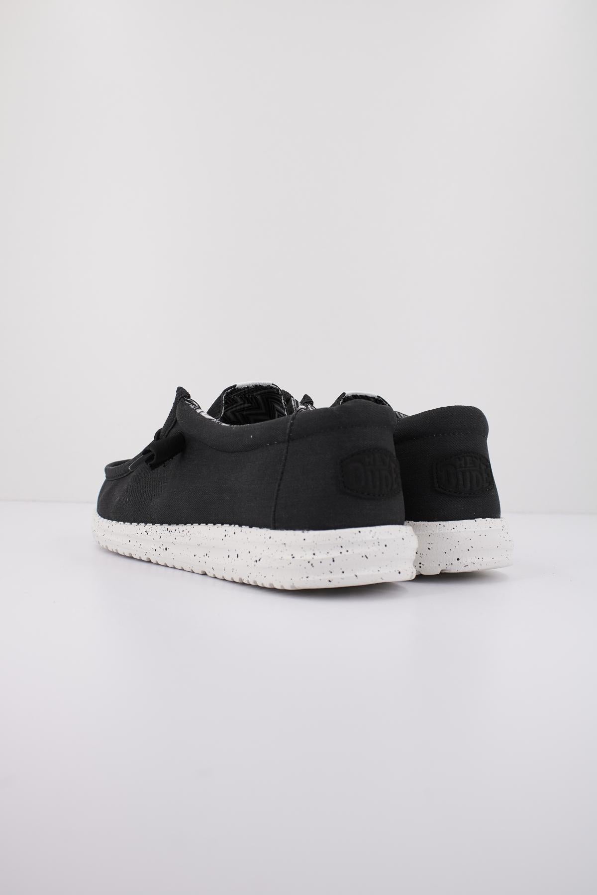 HEY DUDE WALLY STRETCH CANVAS en color NEGRO  (3)