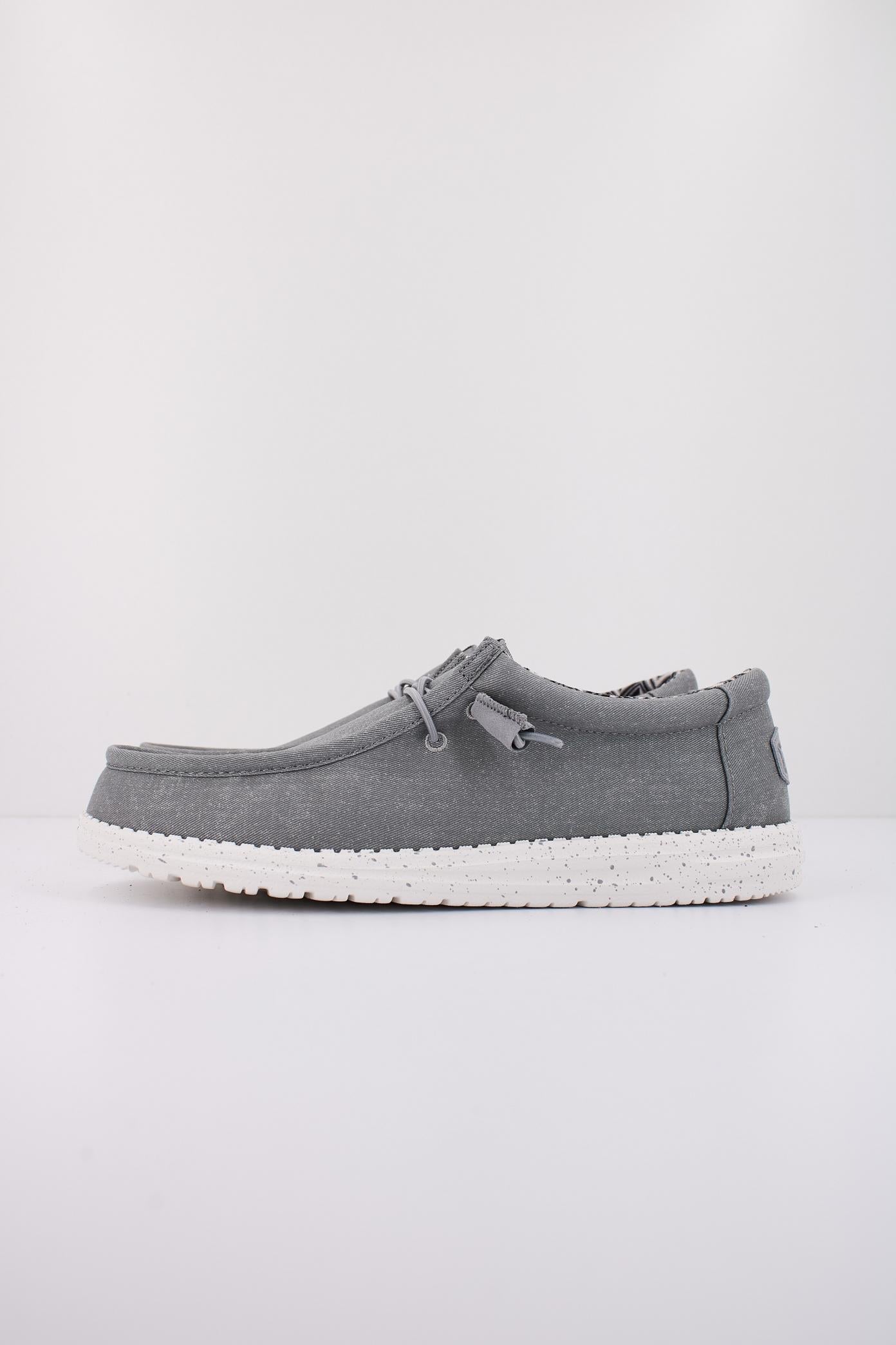 HEY DUDE WALLY STRETCH CANVAS en color GRIS  (1)